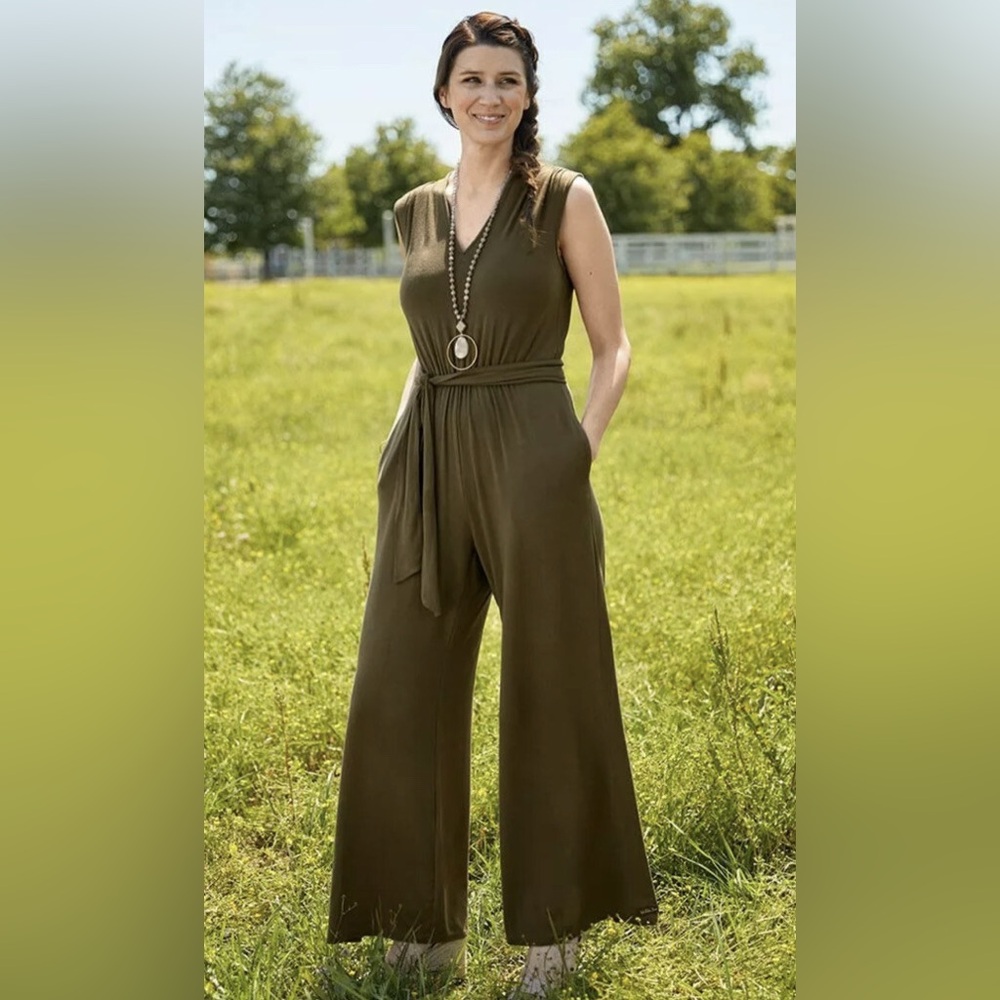 Matilda Jane. Finest Hour Jumpsuit. Olive. Size Small.
